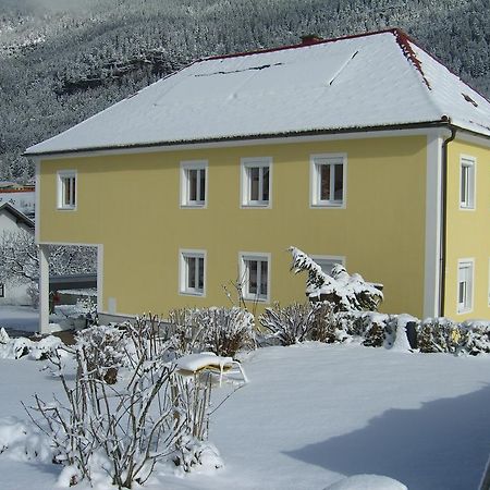 Gartenpension Lindenbauer Bad Bleiberg Dış mekan fotoğraf