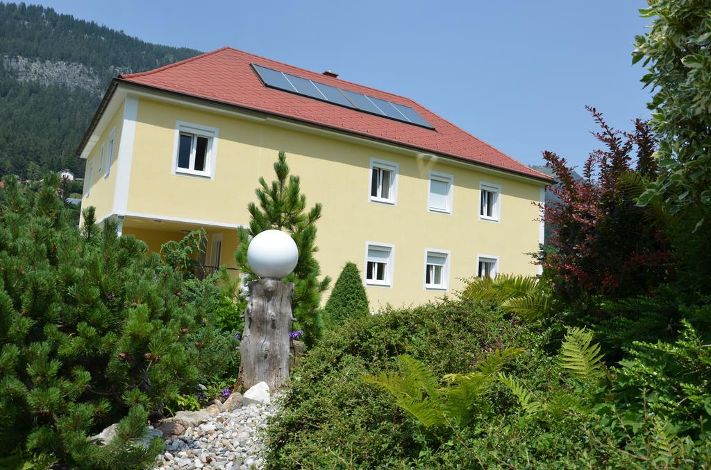 Gartenpension Lindenbauer Bad Bleiberg Dış mekan fotoğraf